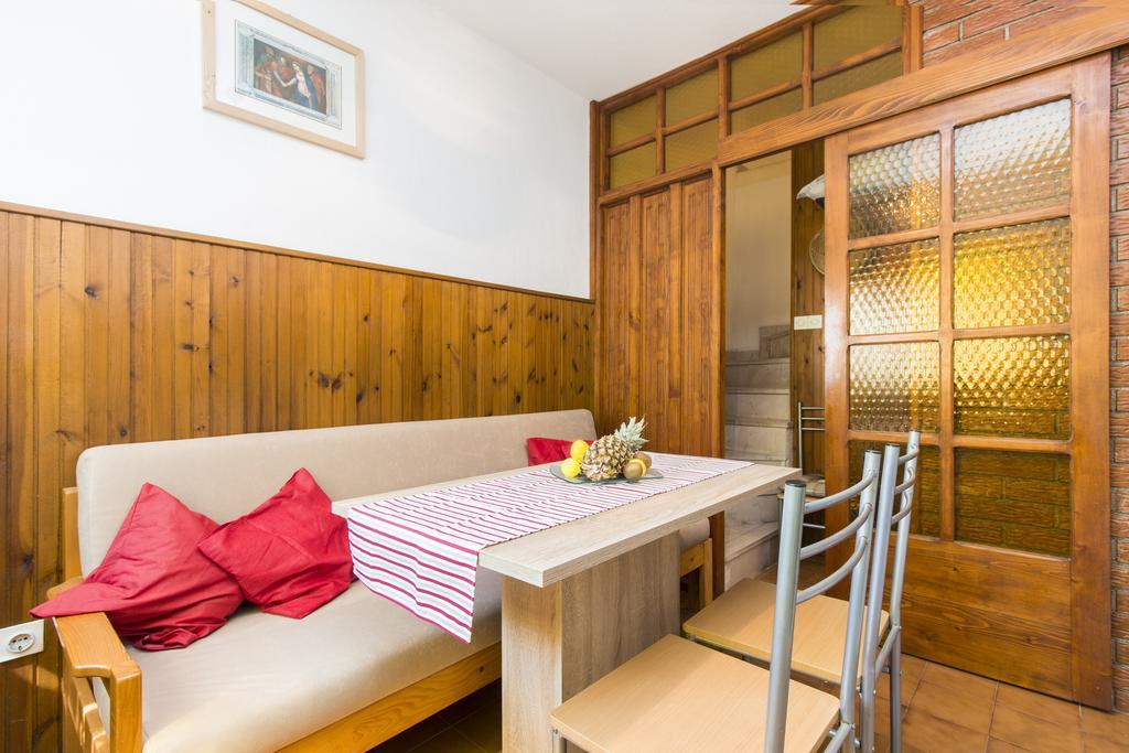 Apartment Neven โรกอซนิซา ห้อง รูปภาพ